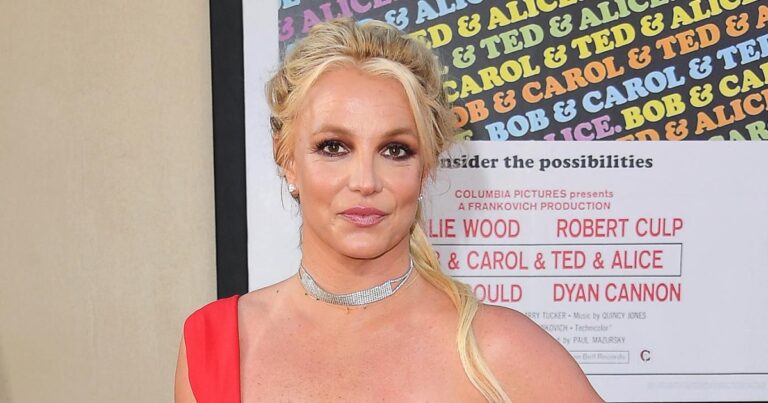 Britney Spears Says Shell Never Return to Music Industry Only Write for Fun 756