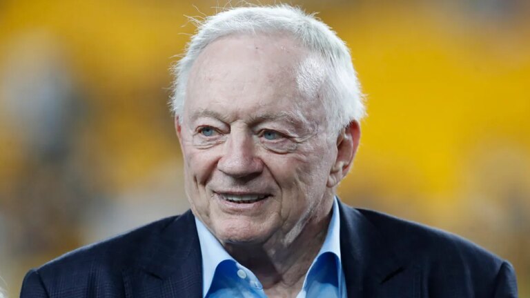 1729642829 jerry jones2