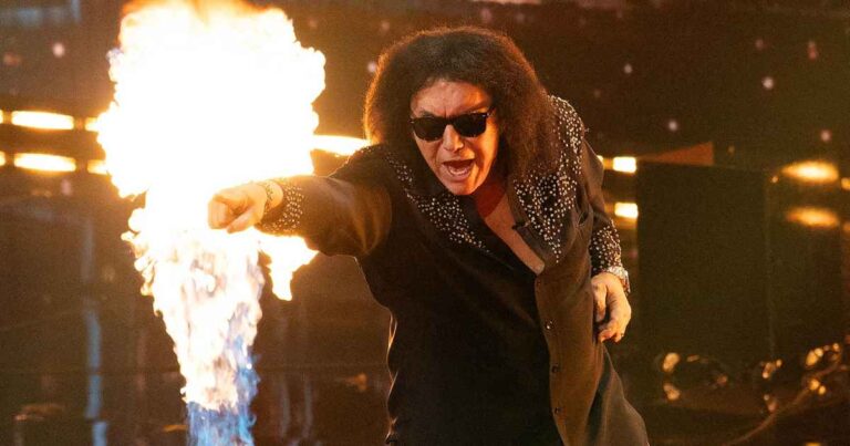 Feature Gene Simmons Gives Some Seriously Harsh Scores on Dancing With the Stars