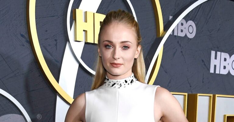 Sophie Turner Says Divorce Was Incredibly Sad feature