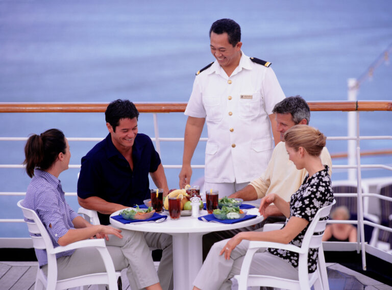 people on a cruiseship