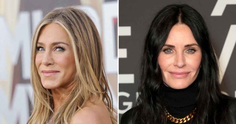 Jennifer Aniston Offers a Glimpse at Her Sweet Friendsgiving Celebration With Courteney Cox 1