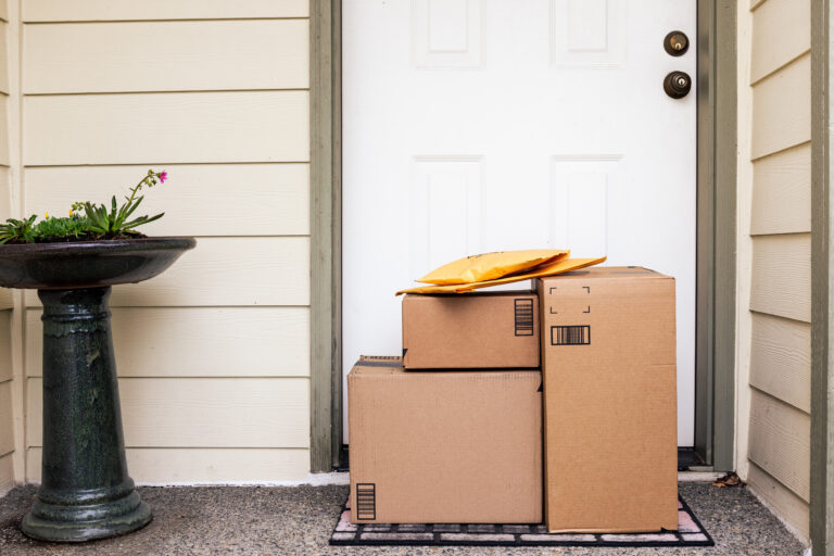 amazon packaged delivery online shopping e commerce mercadolibre