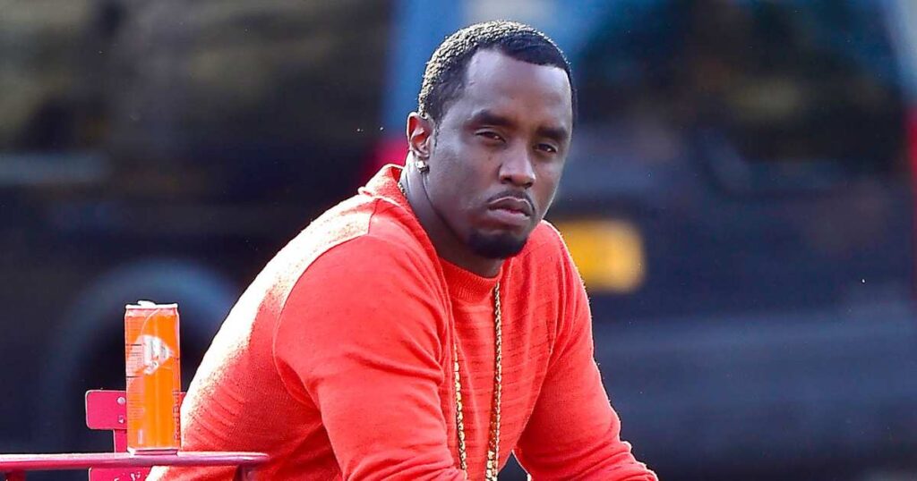 Feature Diddy 2453 Us Weekly 02