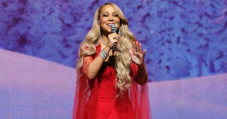 Mariah Carey Opens Christmas Day NFL Games