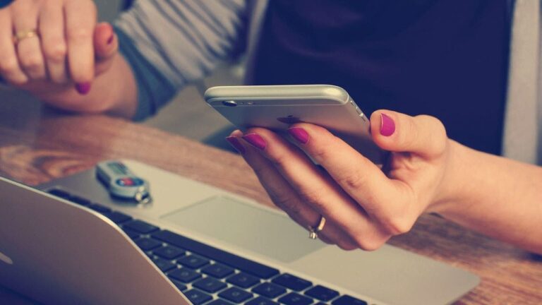 1743152995 1 preserve loved ones voicemails on iphone