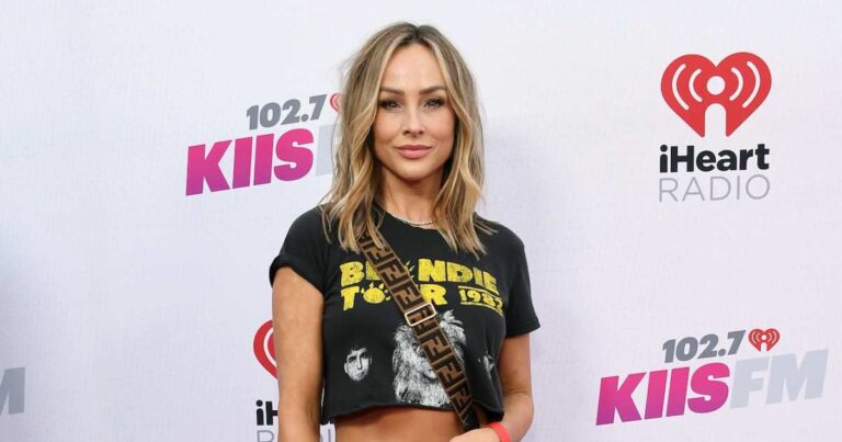 GettyImages 1401081798 Bachelor Nations Clare Crawley Shares Cryptic Post About Difficulties of Being a Stepparent