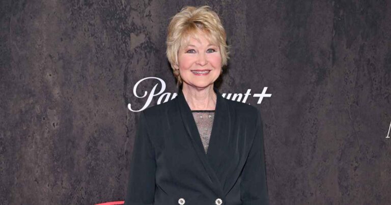 dee wallace 1485016074